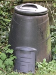 outdoor-compost-bin